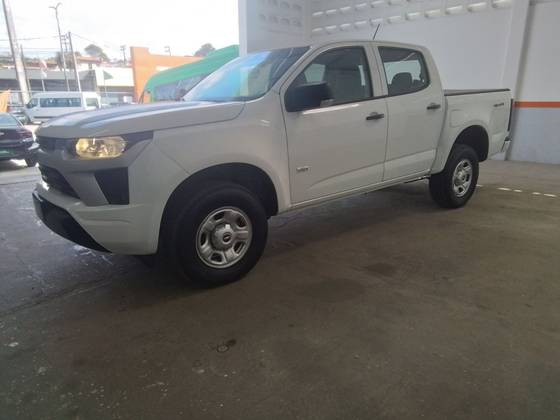 CHEVROLET S10 2.8 16V TURBO DIESEL WT CD 4X4 MANUAL CHEVROLET S10 2.8 16V TURBO DIESEL WT CD 4X4 MANUAL